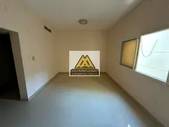 Large studio apartment in Al Nuaimiya 2, near the Dubai and Sharjah exit.