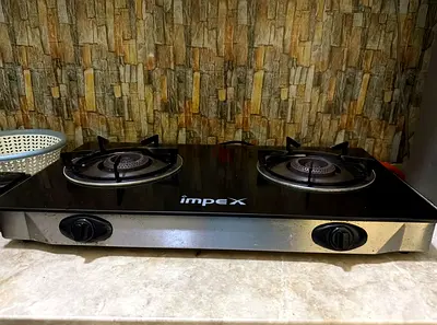 Impex 2-Burner Glass Top Gas Stove - Good Working Condition