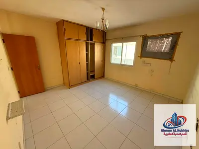 فيلا للإيجار السنوي في الرفاعة شاطئ الحيرة ثلاث غرف وريسبيشن كبير مع ترأس واسع وغرفة خادمة قرب عجمان موقع مميز وسعر 90000 درهم فرصة مميزة جدا