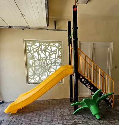 Kids Palm Outdoor Straight Slide