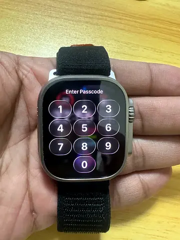 Apple Watch Ultra 49mm Titanium Cellular
