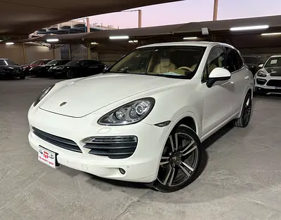 PORSCHE CAYENNE S 2012 | PORSCHE SERVICE HISTORY | TWO KEYS | 14-WAY ADAPTIVE SEATS