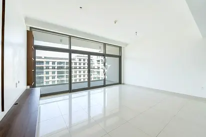 Chiller Free | Immediately Available | Spacious