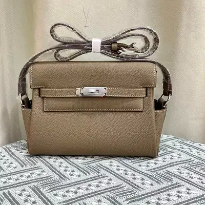 Hermes Kelly messenger bag