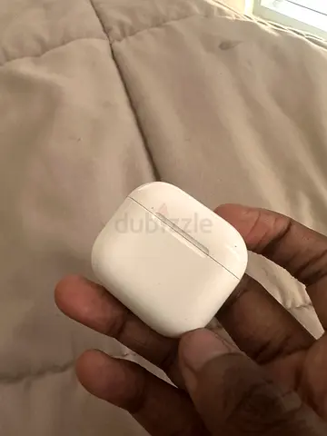 Apple AirPod 4 No ANC Case only