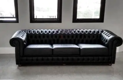 Black Leather Chesterfield 3-Seater Sofa - Classic Design