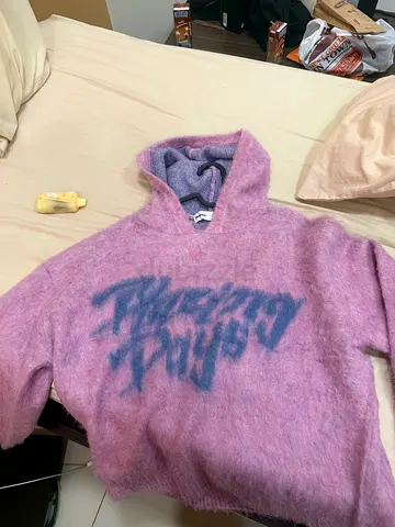 Pink fuzzy hoodie sweater with graphic script - size unknown