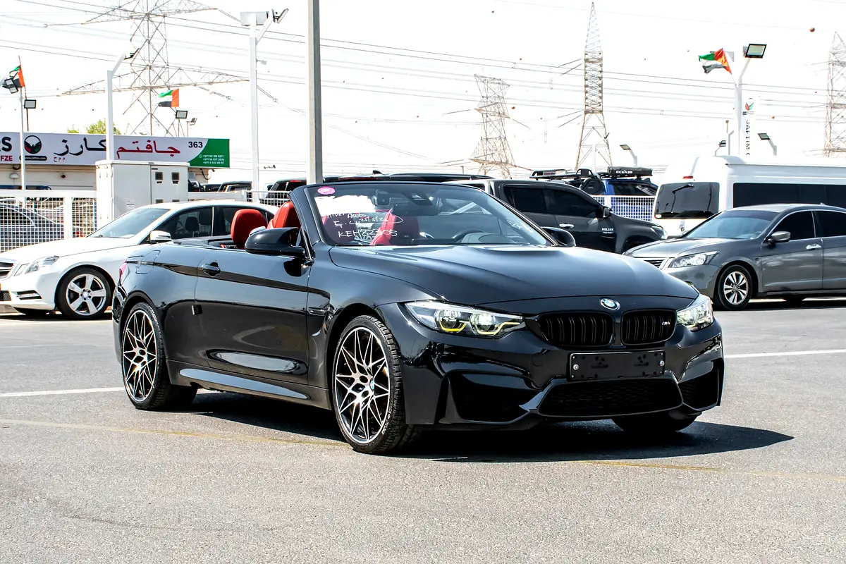 BMW M4 2019 — photo 1 of 18