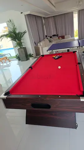 Pool table