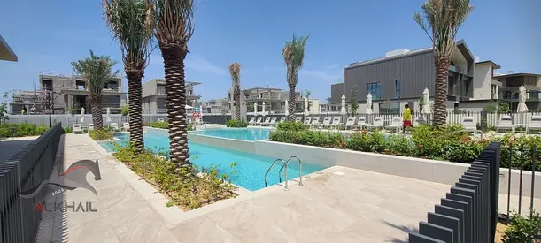 4 Bedroom + Maid - Corner Villa - Nad Al Shiba - Negotiable