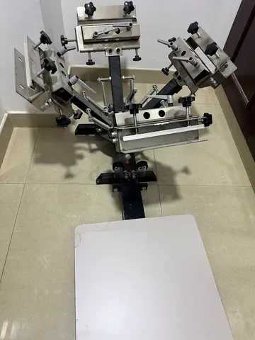 4 Color 4 Station T-Shirt Screen Printing Machine – Worth AED 4,500, Selling AED 2,200