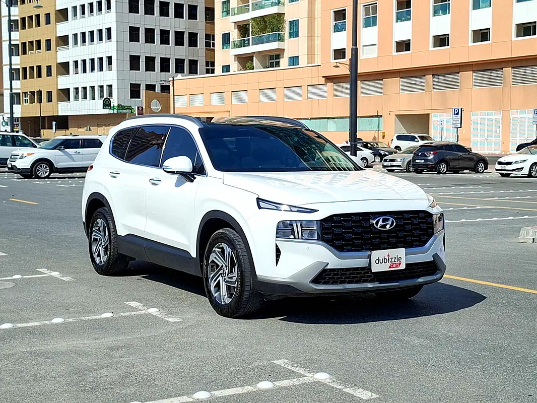 Hyundai Santa Fe 2023 — photo 1 of 13