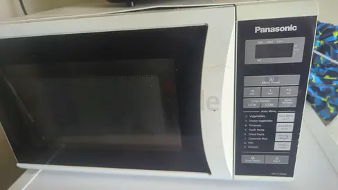 Panasonic Microwave Oven — Good Working Condition