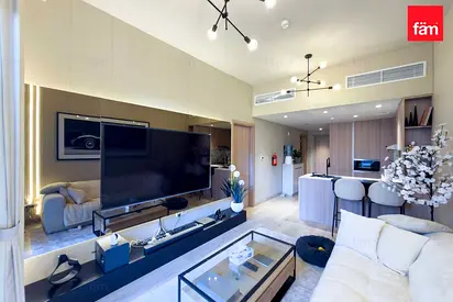Furnished | Upgraded | study Room | Pool view