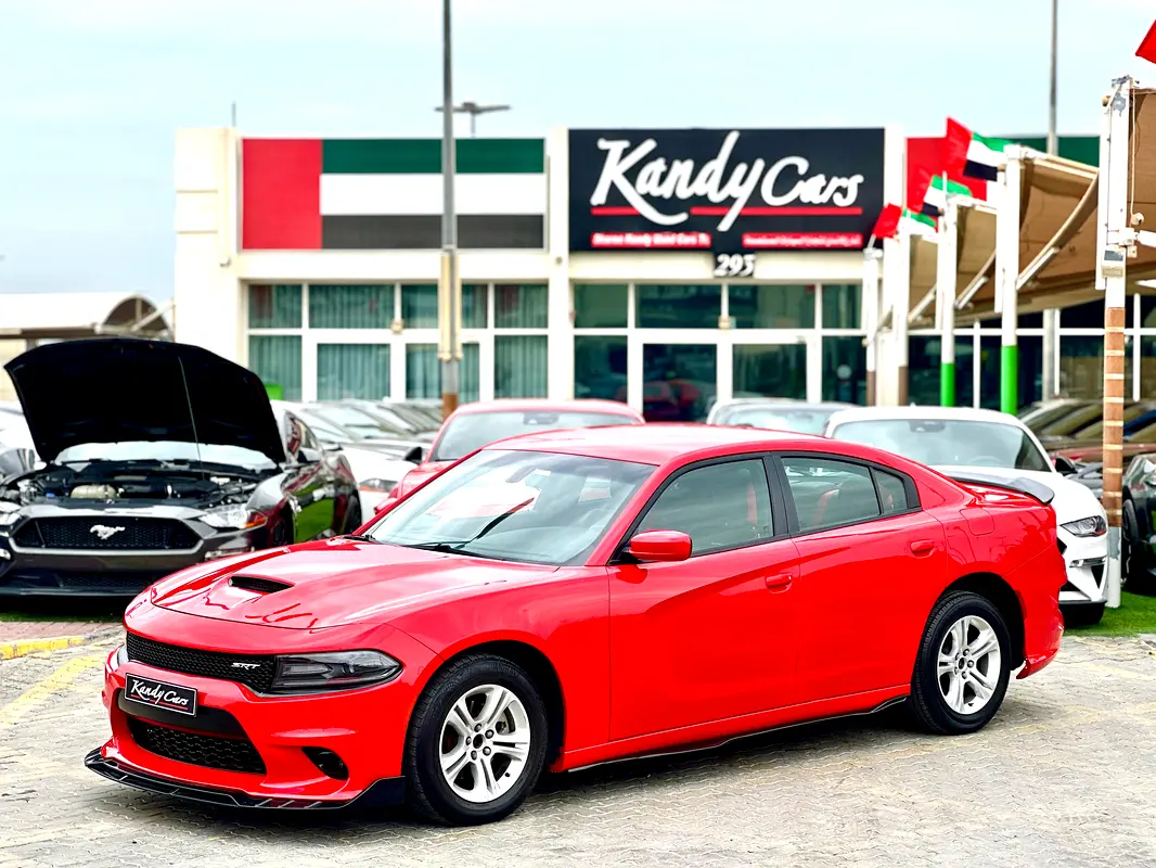 Dodge Charger 2022 — photo 1 of 8