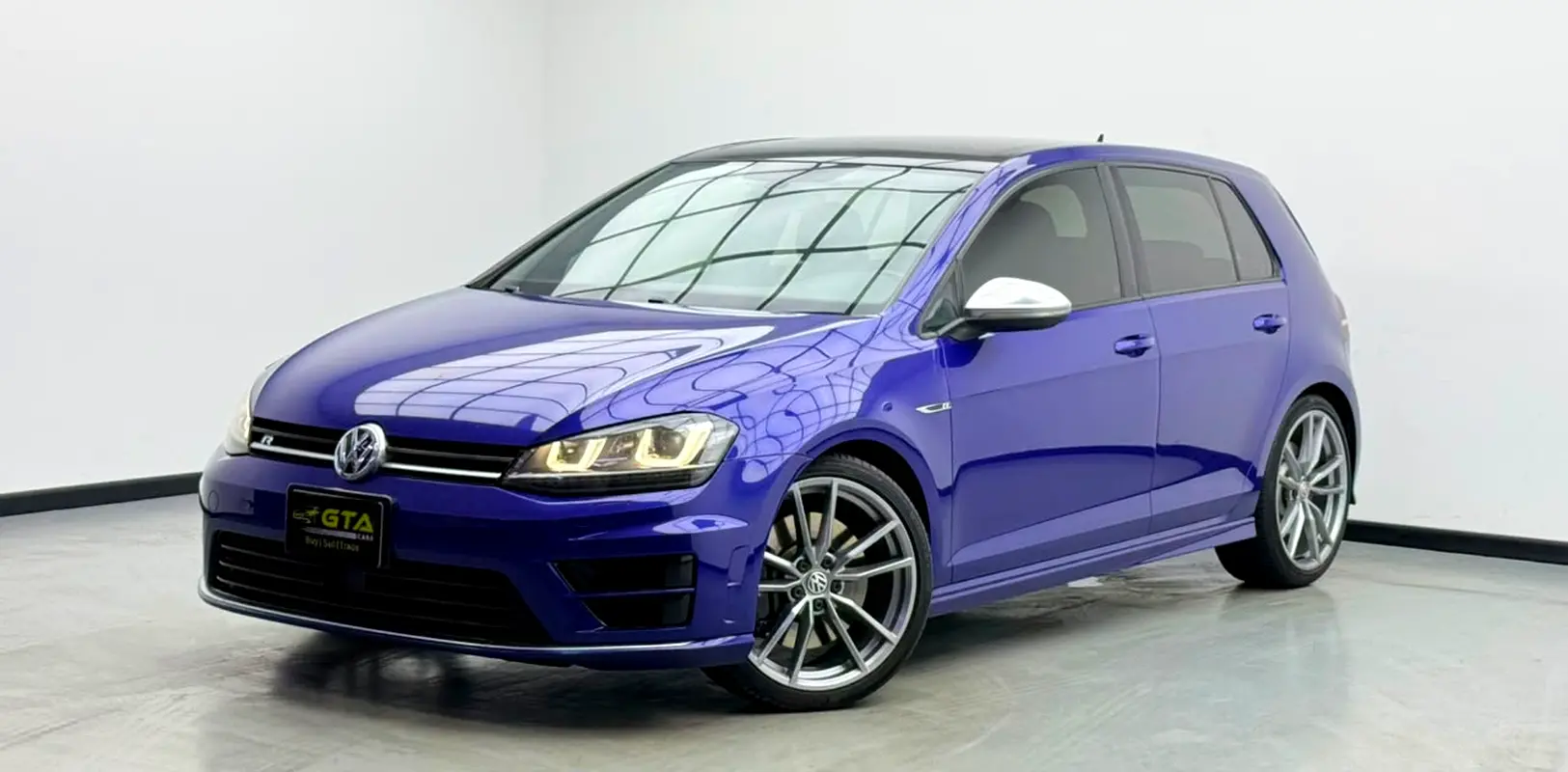 Volkswagen Golf 2017 — photo 1 of 17