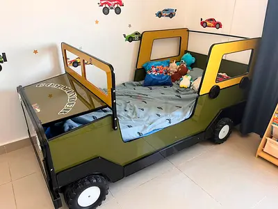 Kids Car-Shaped Single Bed with Guard Rails - Green