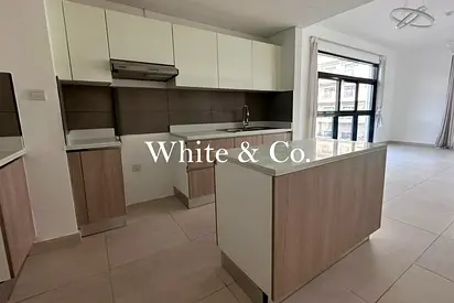 Multiple Cheques | Modern | Spacious 1BR