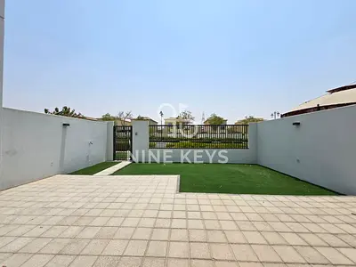 Ready to move | Single Row | Close to amenities
