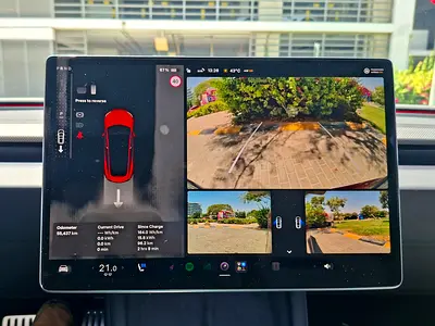 صورة مصغرة 14 لـ 2025 Tesla MODEL 3
