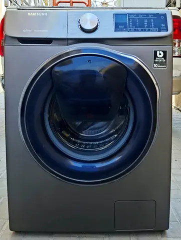 Samsung with Qdrive eco bubble technologies 9kg washing machine with full dryer, working properly