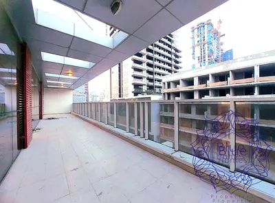 Huge size / prime location/ 2BR +study vacant 90K 4 cheq