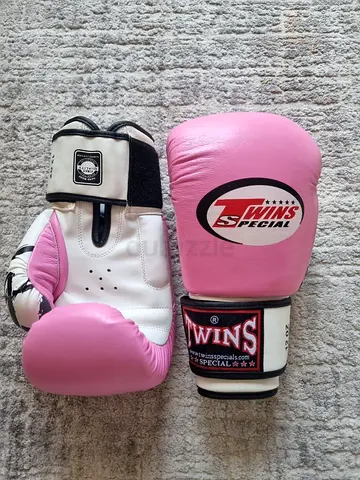 Boxing gloves
