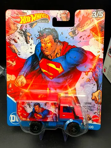 Hot Wheels Premium Superman Delivery Truck (sealed)