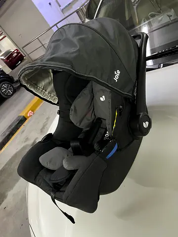 Joie infant car seat (rear-facing) - used