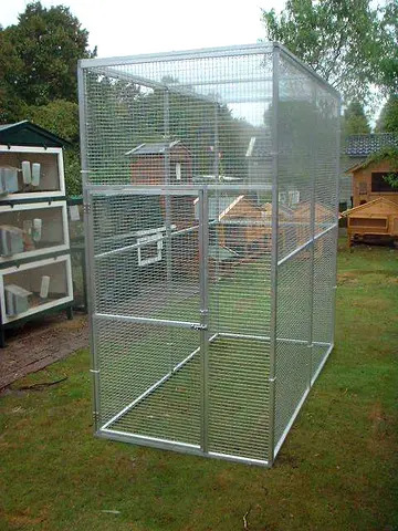 Galvanized mesh cage