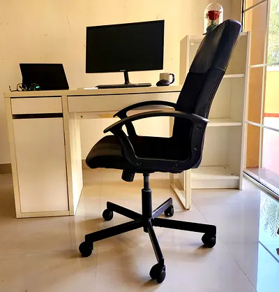 Desk ikea Micke