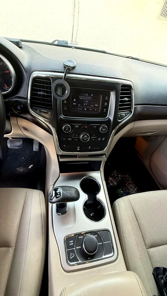 Jeep Grand Cherokee 2014 — photo 1 of 11