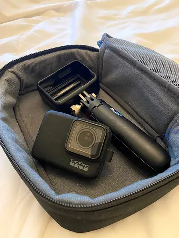 GoPro 7 HERO Session with accessories (case, mount, mini grip)