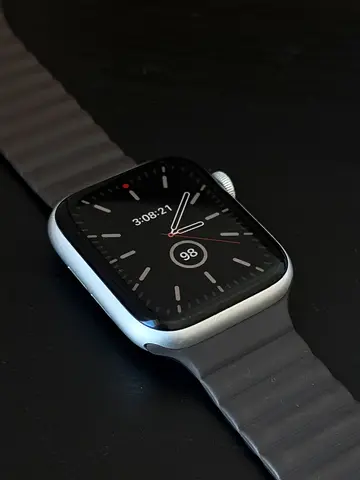 Apple Watch Series 4 (44mm) for sale