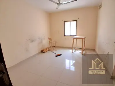 looking like a beautiful apartment in the prime location // neat and clean // just in 30k