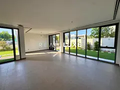 Vacant | End Unit | Keys in Hand