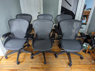 Herman miller Aeron remastered size B