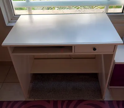 Small Size Desk Table with Storage