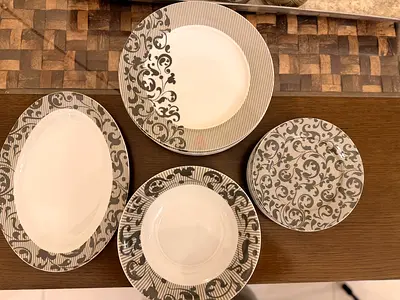 Set of 14 6 Decorative Dinner Plates and 6 side plates with serving tray and Bowl - Good Condition