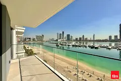 FRONT SEA FACING I MOTIVATED SELLER I BIG SIZED