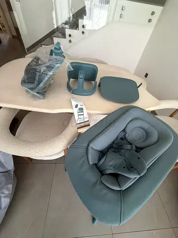 Convertible High Chair with Infant Insert (Stone Blue) - Good Condition