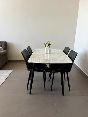 Modern Marble-Look Dining Table + 4 Chairs (Like-New / Showroom Condition)