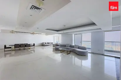Ain Dubai and Palm Views | Upgraded | Open lIving