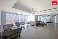 Ain Dubai and Palm Views | Upgraded | Open lIving