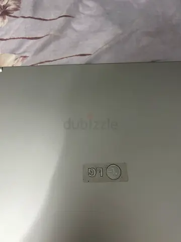 LG f1 express dual laptop back. used, good condition