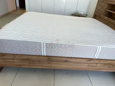 King size branded bed with mattress