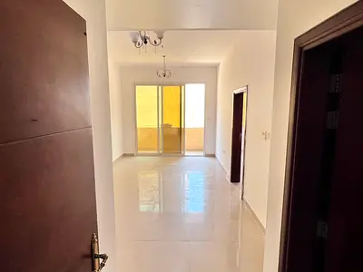 Master bedroom, two bathrooms, balcony, central air conditioning, excellent finishes and a prime location