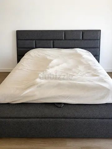 Bed 180*200 with mattress and storage bench