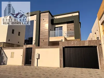 Brand NewLavish Villa***Hot Deal**Brand New Villa**//5 bhk ****Asphalt Road*** 5Mint drive from Park***