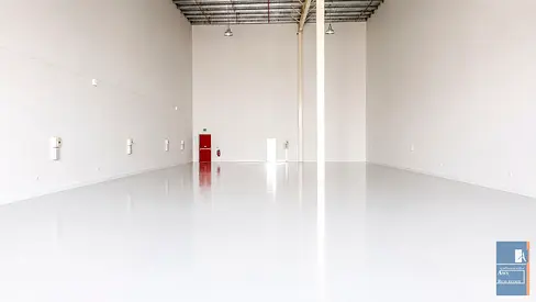 Warehouse Over 5,000 square feet, available in the Commercial Area
